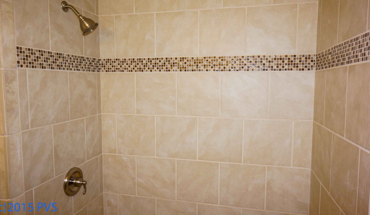 800 Silver Tile Shower